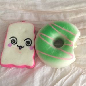 Selling two squishy with chain